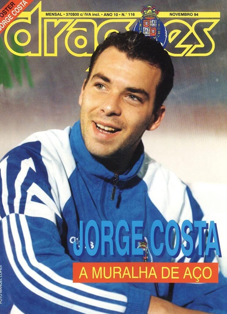 Jorge Costa, capitão do FC Porto, na capa da Revista Dragões de 1994 com o título A Muralha de Aço