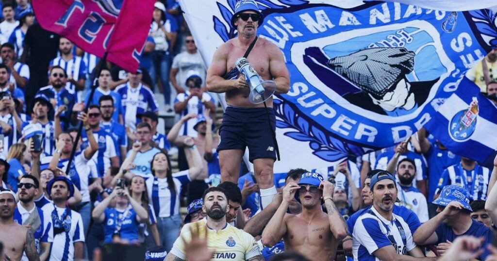 Fernando Madureira condenado, líder dos Super Dragões, em destaque entre adeptos do FC Porto